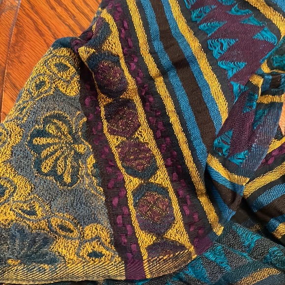 Coldwater Creek Oblong Scarf - Picture 4 of 6